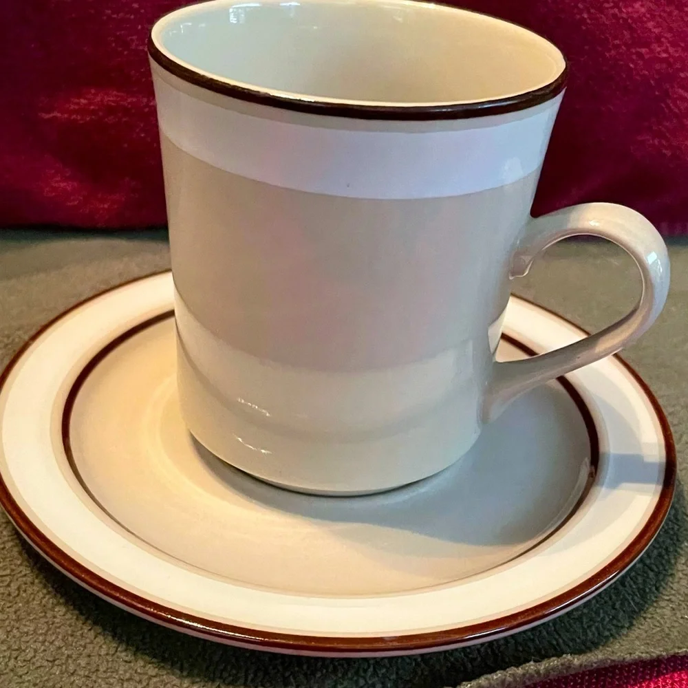 Strata Stoneware White, Brown and Tan Japan Cup and Saucer - Picture 1 of 2